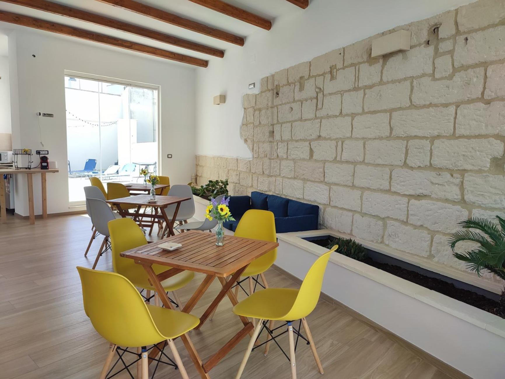Pietra Bianca Bed & Breakfast Cutrofiano Dış mekan fotoğraf