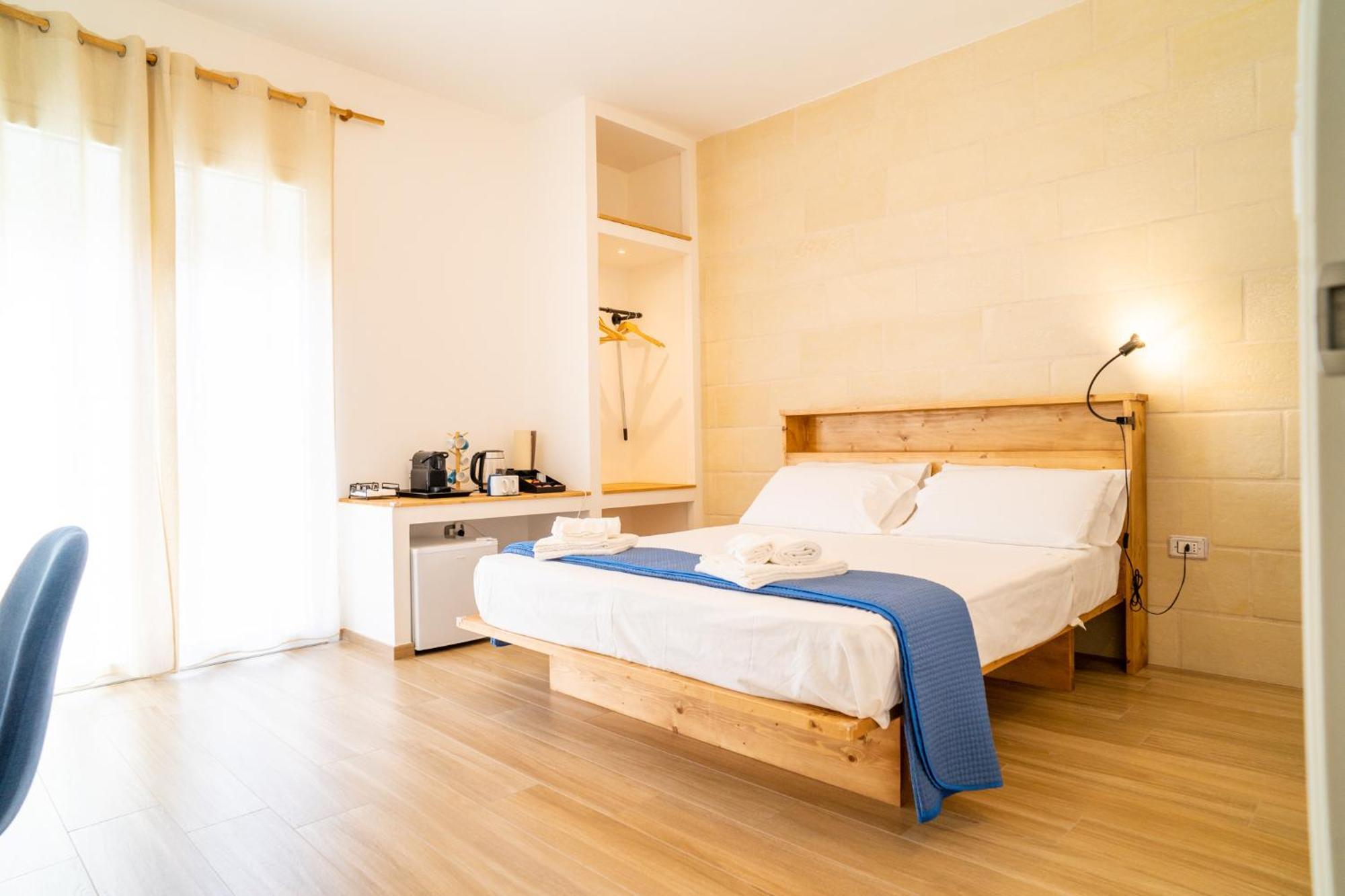 Pietra Bianca Bed & Breakfast Cutrofiano Dış mekan fotoğraf