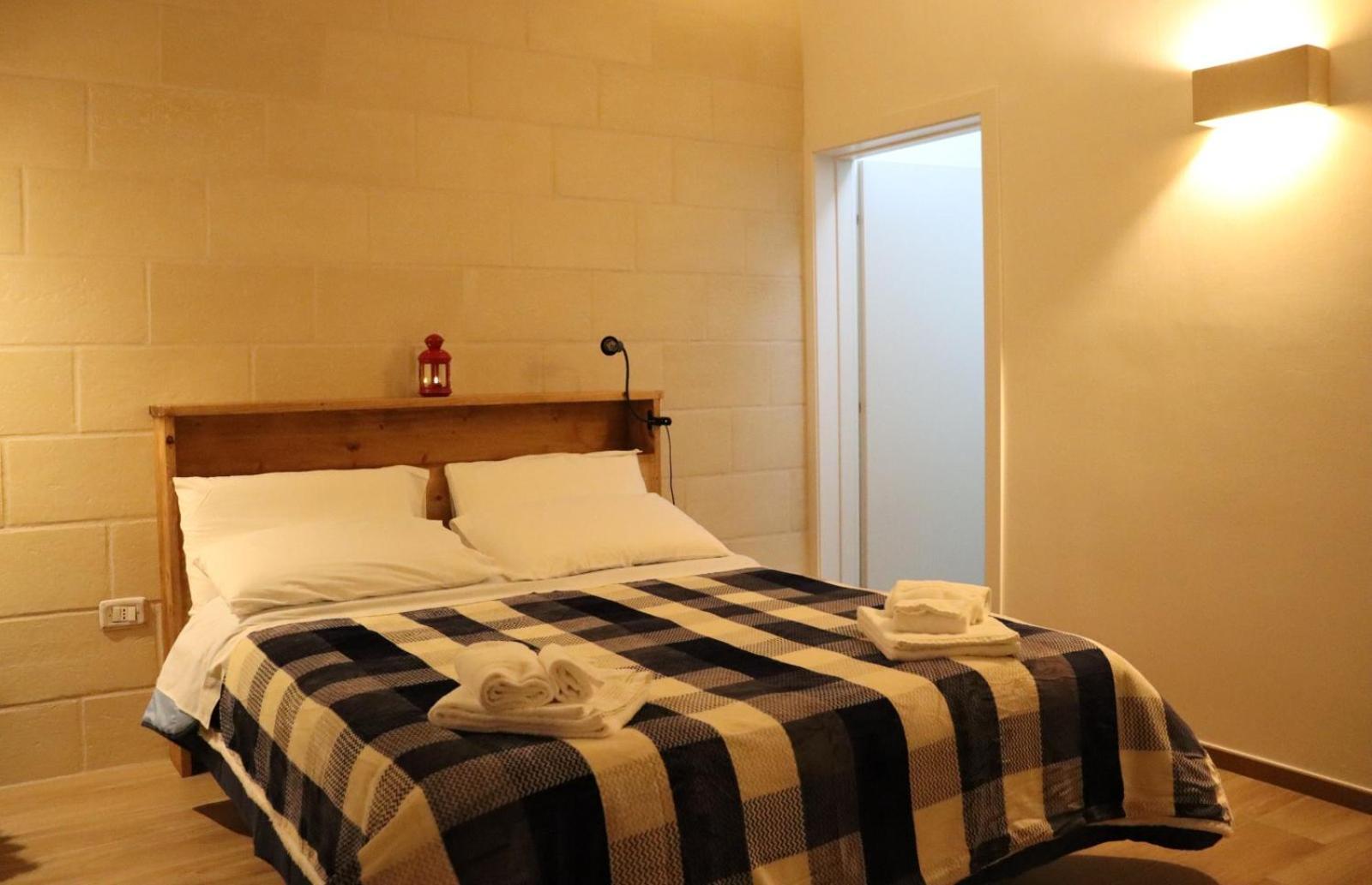 Pietra Bianca Bed & Breakfast Cutrofiano Dış mekan fotoğraf