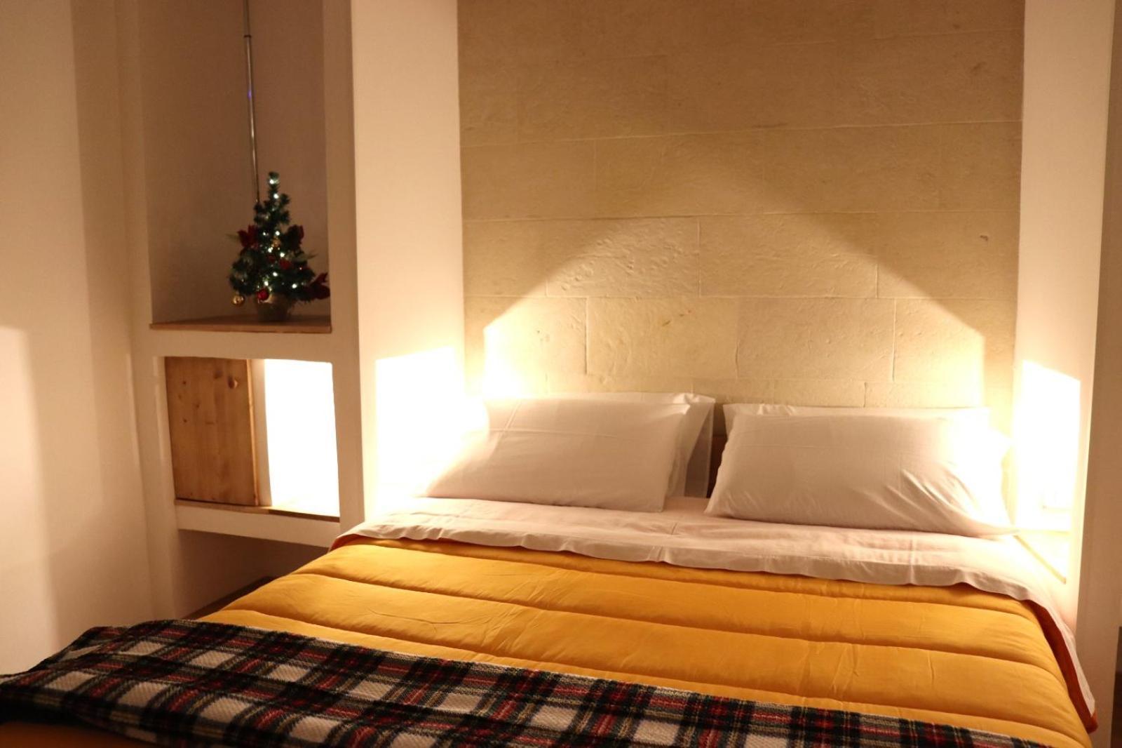 Pietra Bianca Bed & Breakfast Cutrofiano Dış mekan fotoğraf