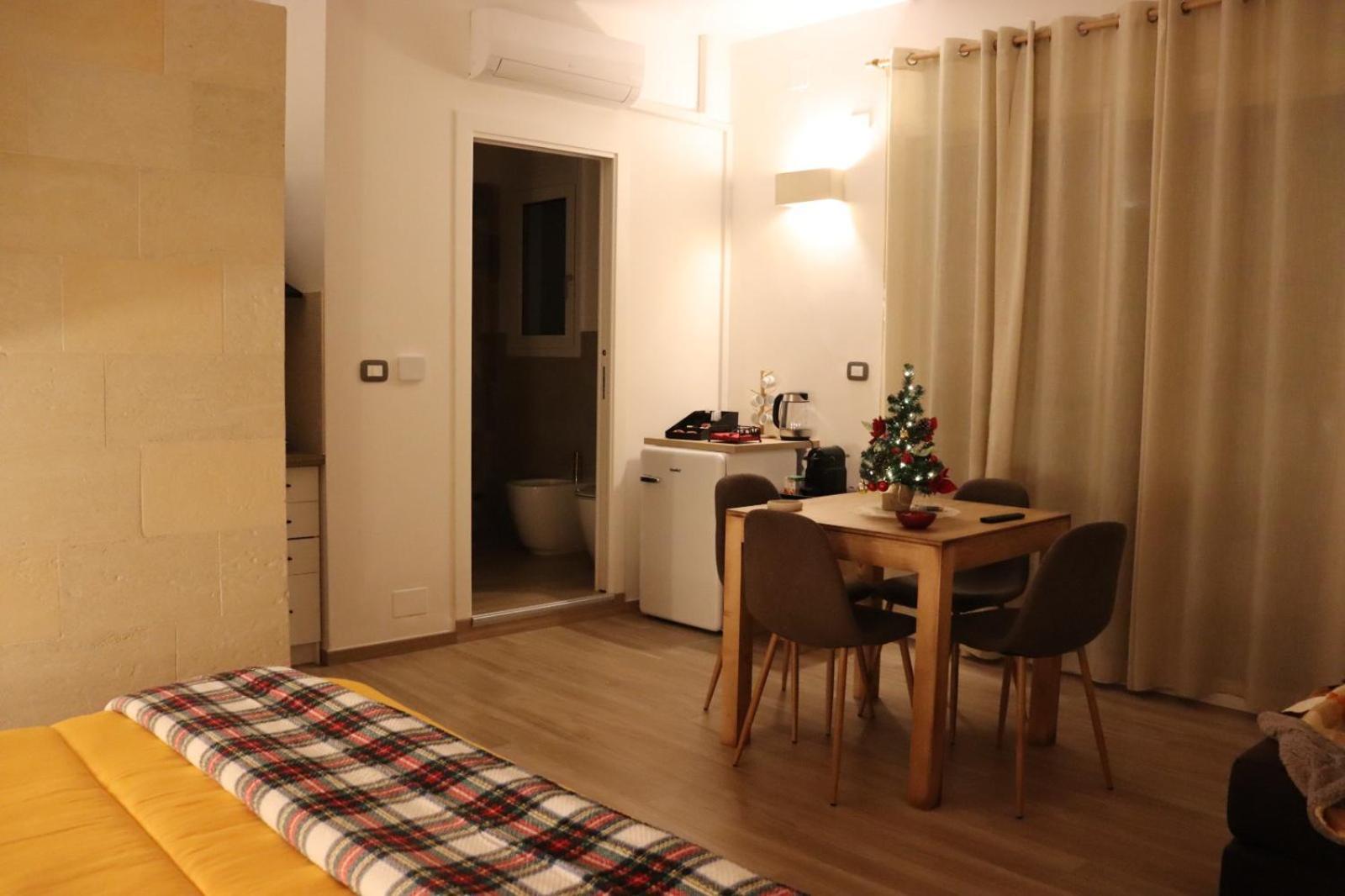 Pietra Bianca Bed & Breakfast Cutrofiano Dış mekan fotoğraf